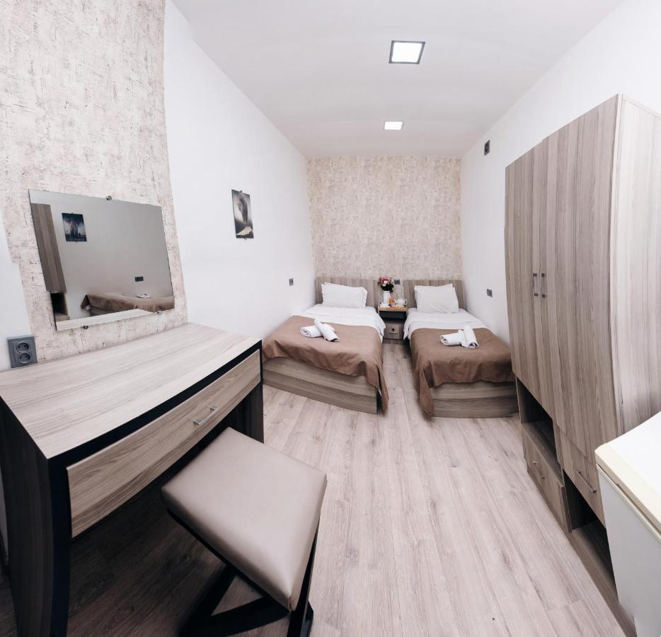 Nuryan Hotel エレバン エクステリア 写真